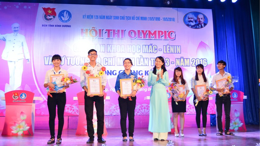 Hội thi Olympic các môn khoa học Mác – Lênin và Tư tưởng Hồ Chí Minh: Đại họcThủ Dầu Một xuất sắc đạt các giải cao nhất